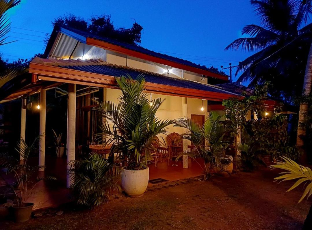 Turtle Island Cabana Tangalle Extérieur photo